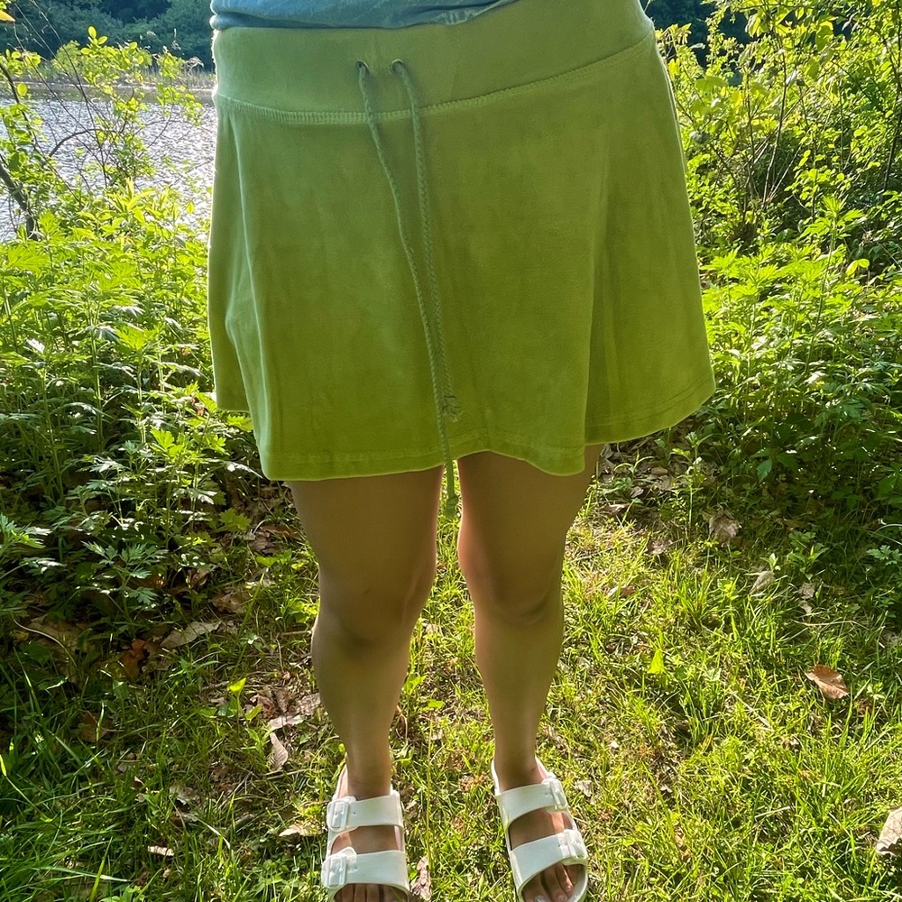 🐸GREEN SKURT🐸